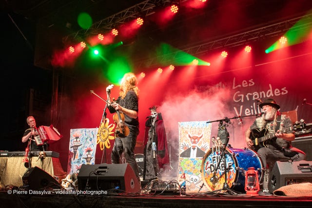 photo, photographie, artiste, spectacle,artistphtoto.ca, vidéo, scène, Fils du Diable, chanteur