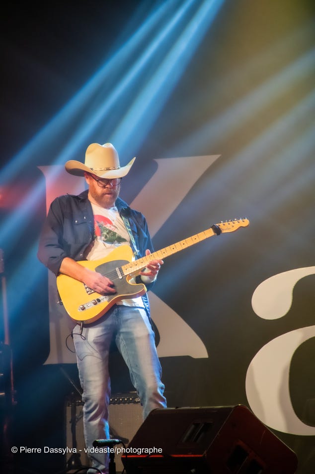 photo, photographie, artiste, spectacle,artistphtoto.ca, vidéo, scène, Karo Laurendeau, chanteur
