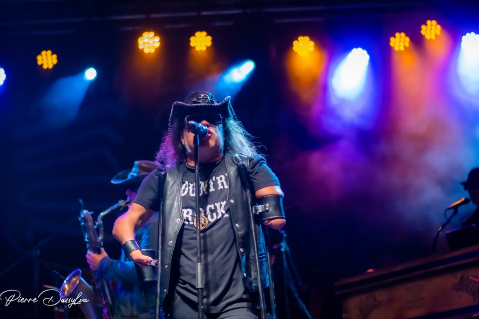 photo, photographie, artiste, spectacle,artiscène, Martin Deschamps, été 2023, Breen Leboeuf,  chanteur, groupe, musiciens, artistphtoto.ca, vidéo,
