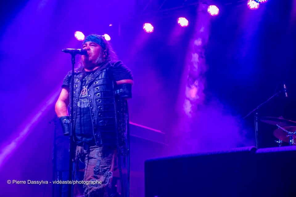 photo, photographie, artiste, spectacle,artistphtoto.ca, vidéo, scène, Martin Deschamps, chanteur, groupe, musiciens, piano