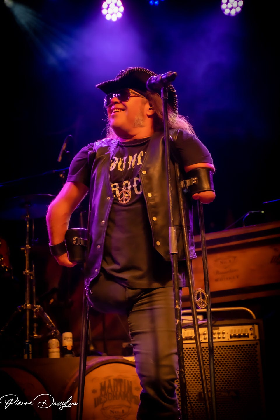 photo, photographie, artiste, spectacle,artiscène, Martin Deschamps, été 2023, Breen Leboeuf,  chanteur, groupe, musiciens, artistphtoto.ca, vidéo,