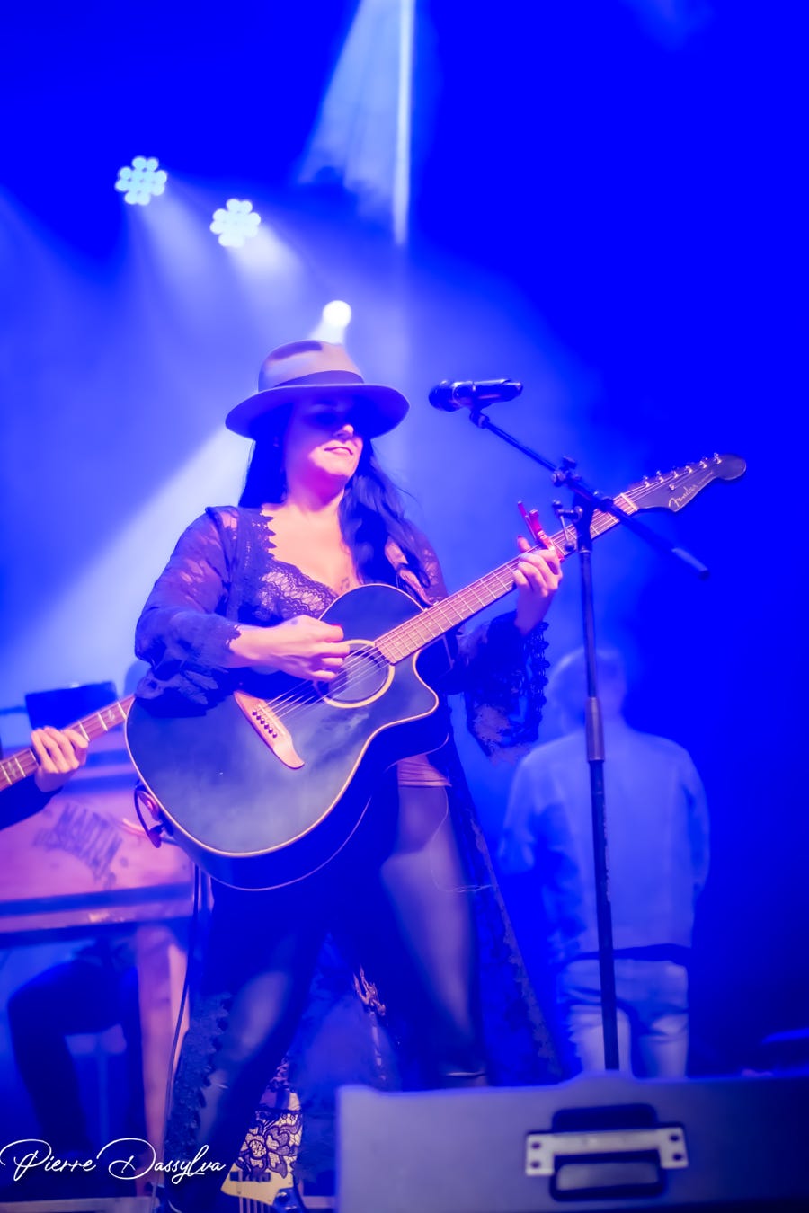 photo, photographie, artiste, spectacle,artiscène, Martin Deschamps, été 2023, Breen Leboeuf,  chanteur, groupe, musiciens, artistphtoto.ca, vidéo,