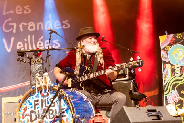 photo, photographie, artiste, spectacle,artistphtoto.ca, vidéo, scène, Fils du Diable, chanteur